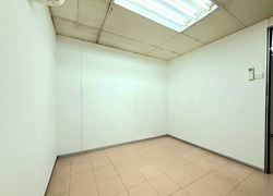 Jurong West Street 92 (D22), Shop House #584826601